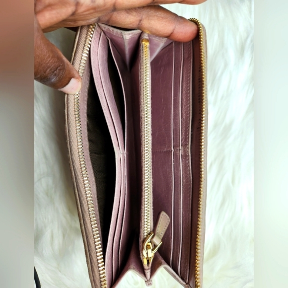 Miu Miu Wallet Matelasse Light Blush Pink Logo Leather (1-27-A30) - Picture 4 of 14